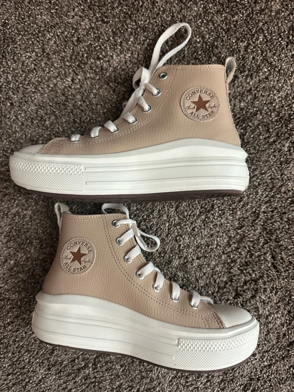 NWOB Converse Move Platform Leather High Top Sneaker Tan Youth 2.5